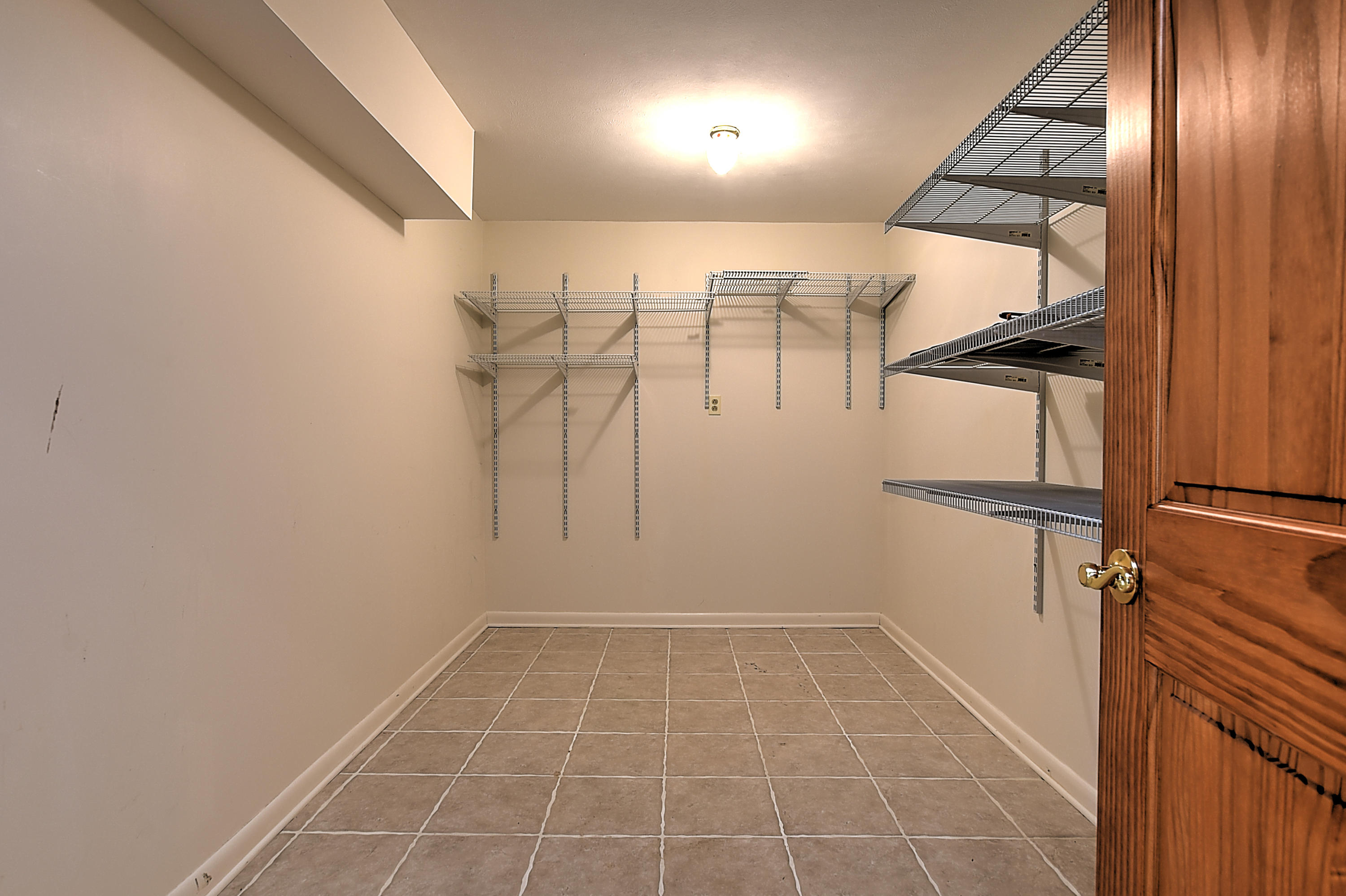 637 Foothills Road Kingsport, TN 37663 - Photo 28 of 35 foothills_-33