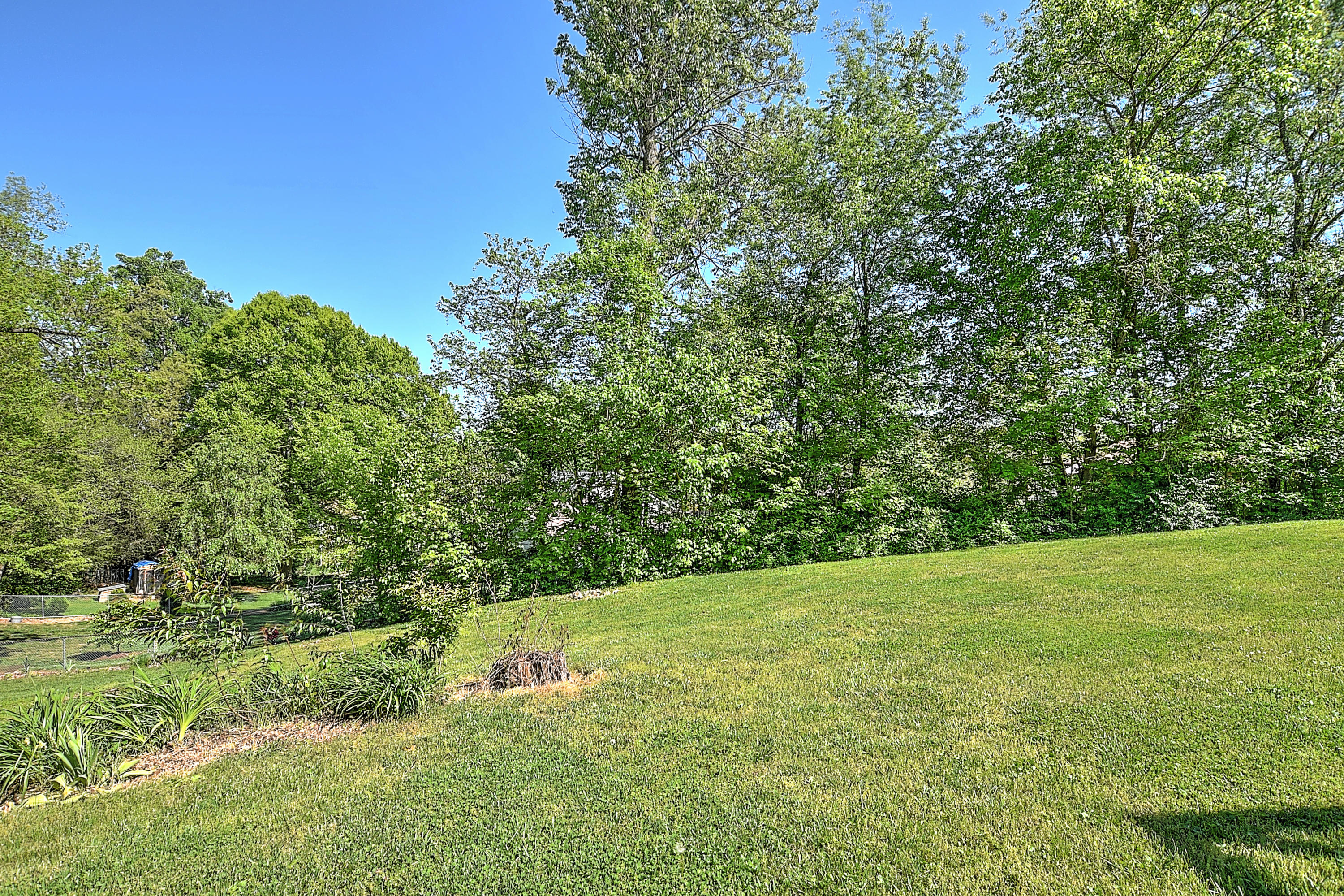 637 Foothills Road Kingsport, TN 37663 - Photo 32 of 35 foothills_-37
