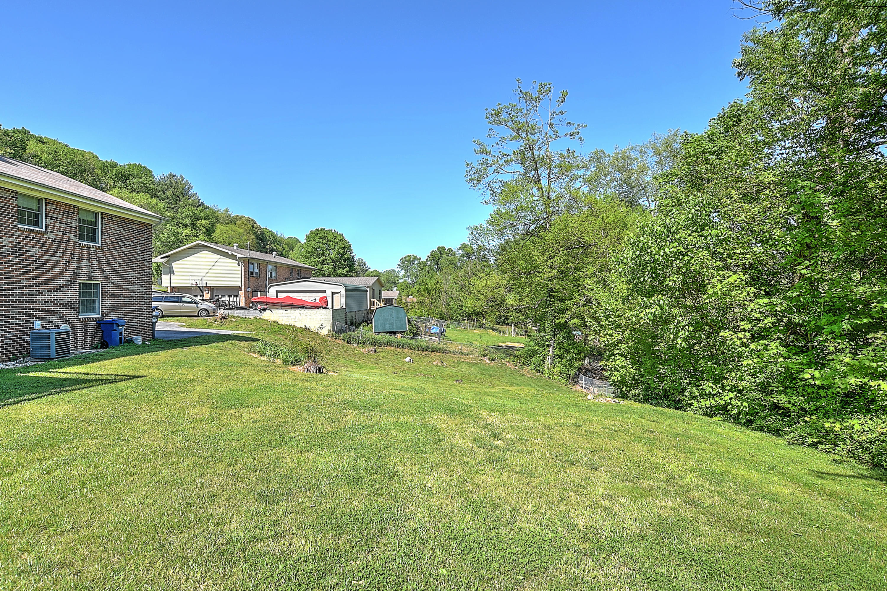 637 Foothills Road Kingsport, TN 37663 - Photo 33 of 35 foothills_-38