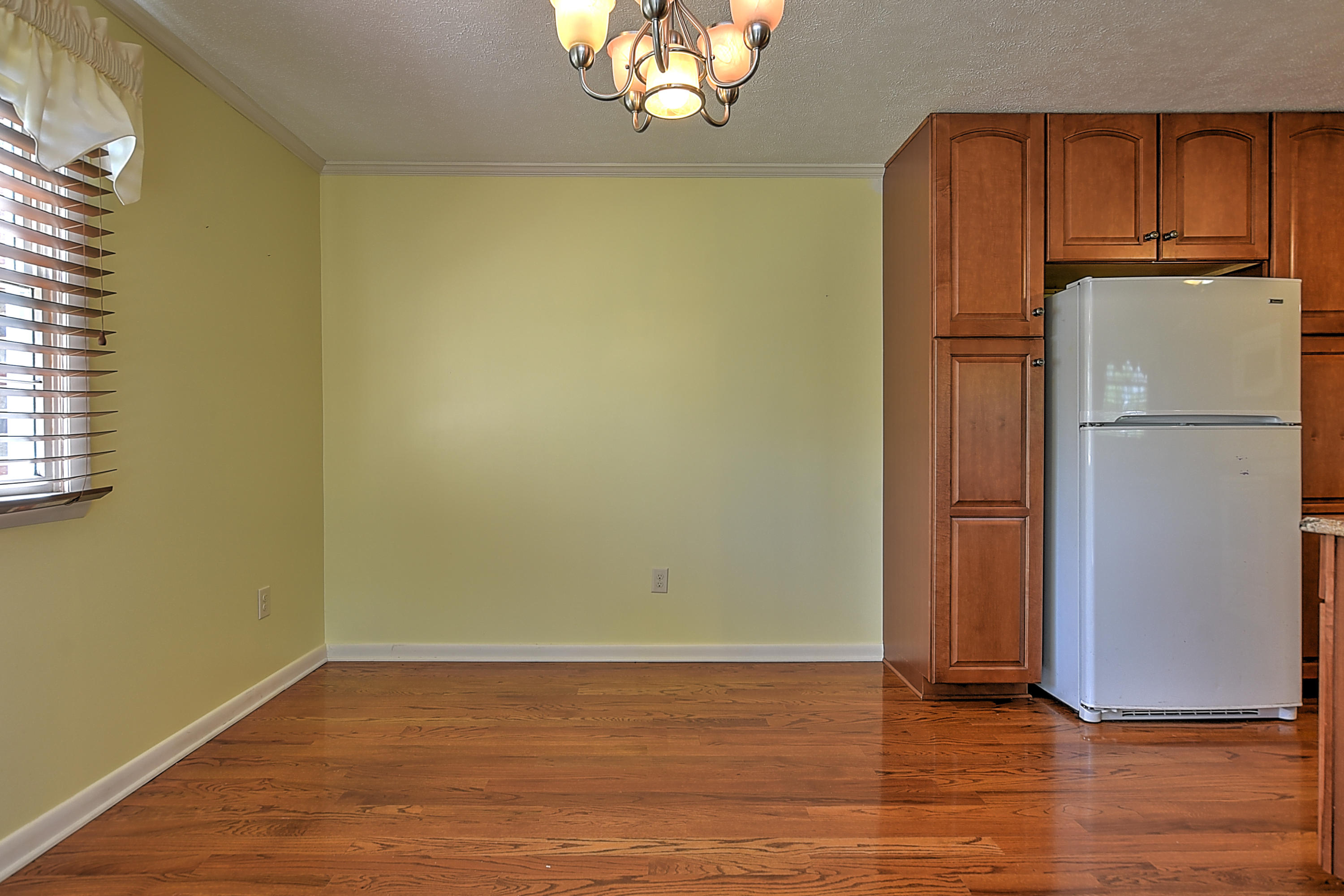 637 Foothills Road Kingsport, TN 37663 - Photo 10 of 35 foothills_-14