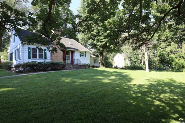 $190,000 | 115 East 8th Street, Eudora, KS 66025