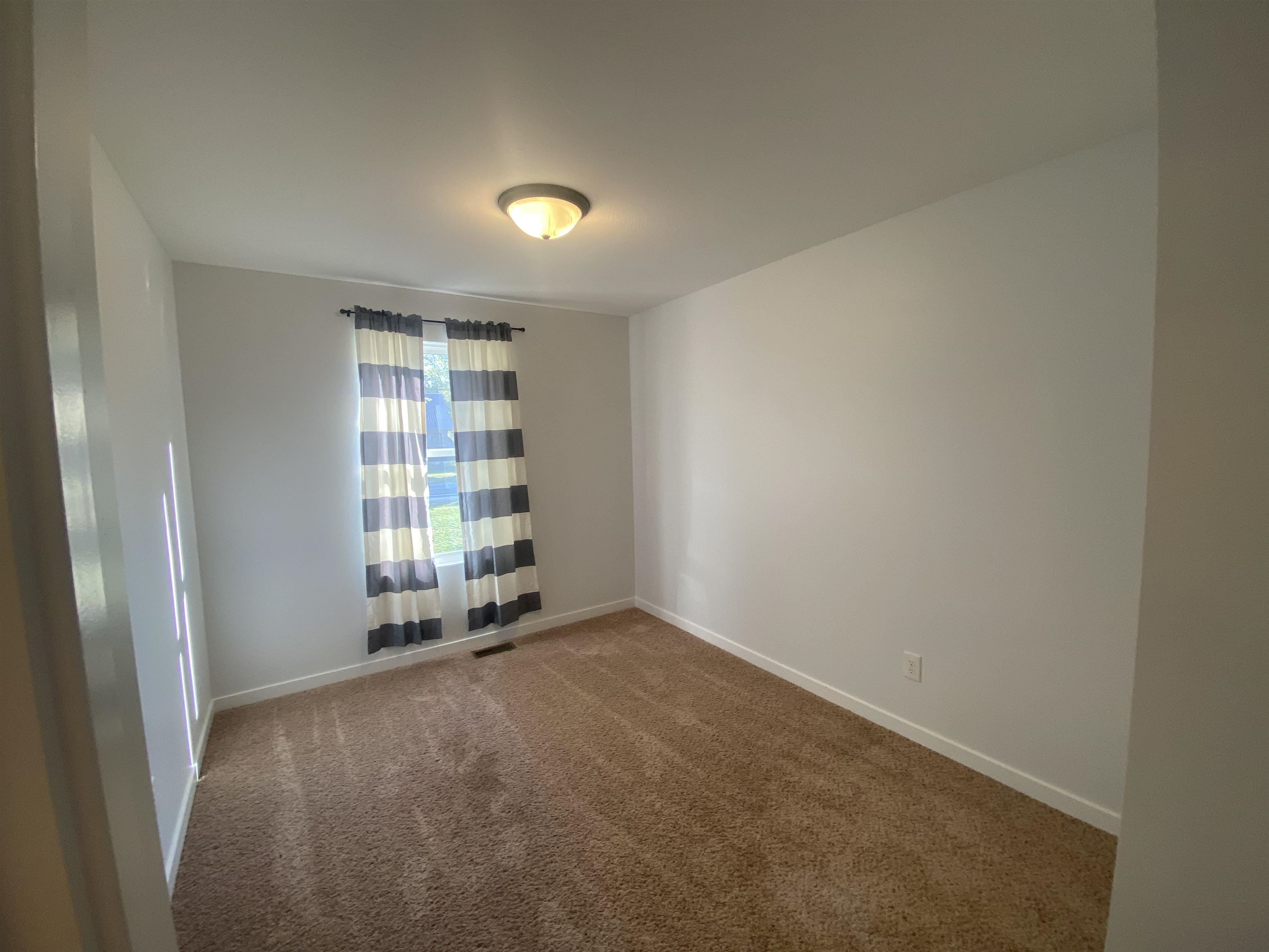 11944 Diamond Park Road Interlochen, MI 49643 - Photo 11 of 20