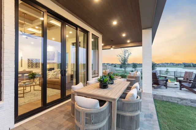 $720,980 | 31519 Bramble Holw Court, Fulshear, TX 77441