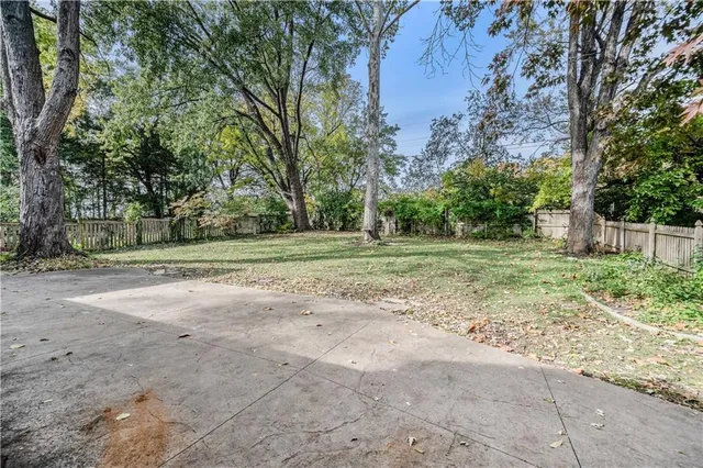 $595,000 | 4304 Brookridge Drive, Fairway, KS 66205