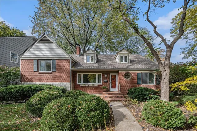 $595,000 | 4304 Brookridge Drive, Fairway, KS 66205