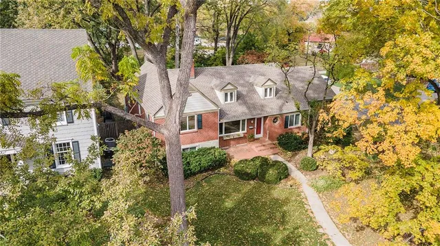 $595,000 | 4304 Brookridge Drive, Fairway, KS 66205