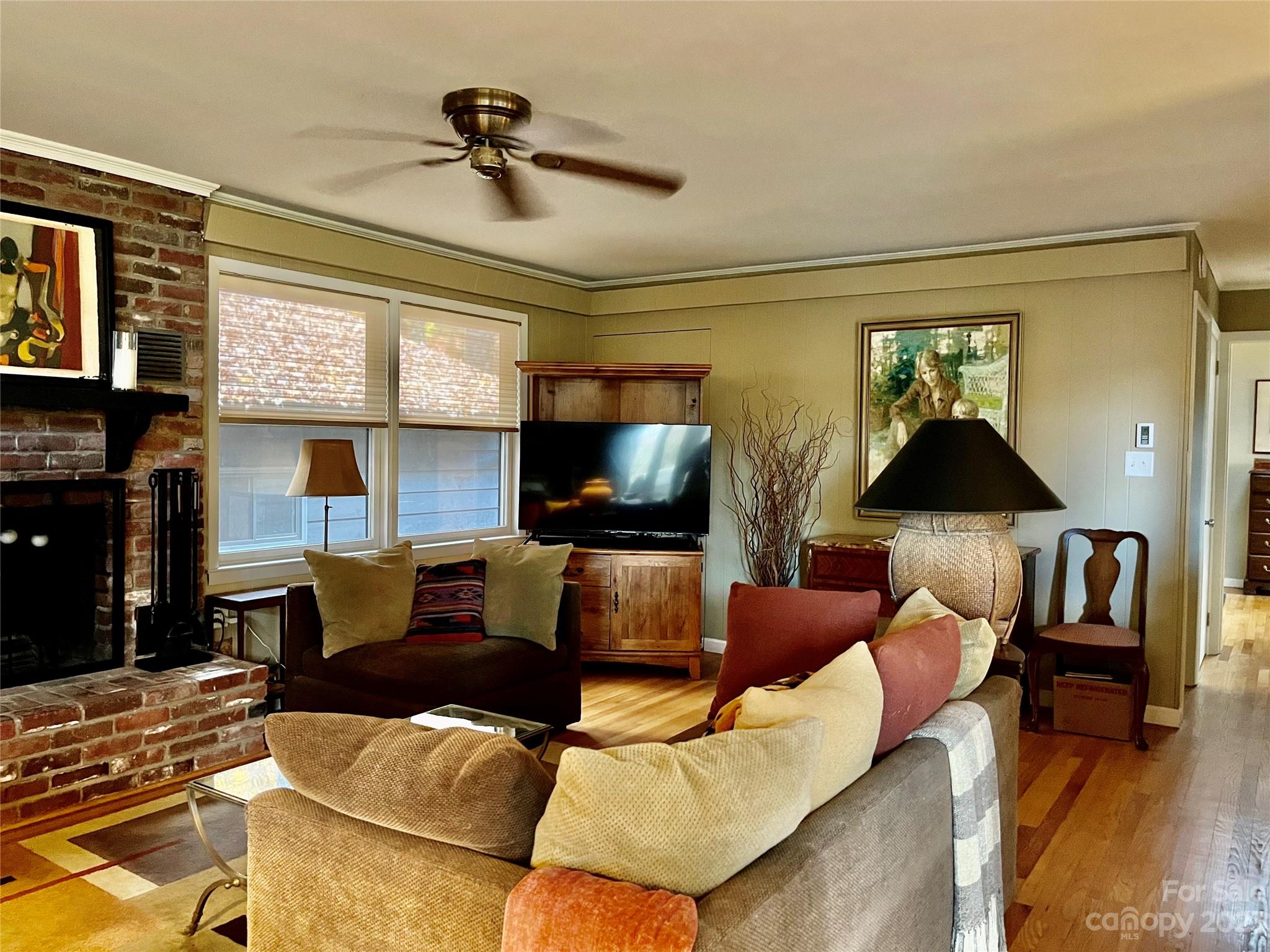 904 Cardinal Road Brevard, NC 28712 - Photo 5 of 15 Gallery Image 5
