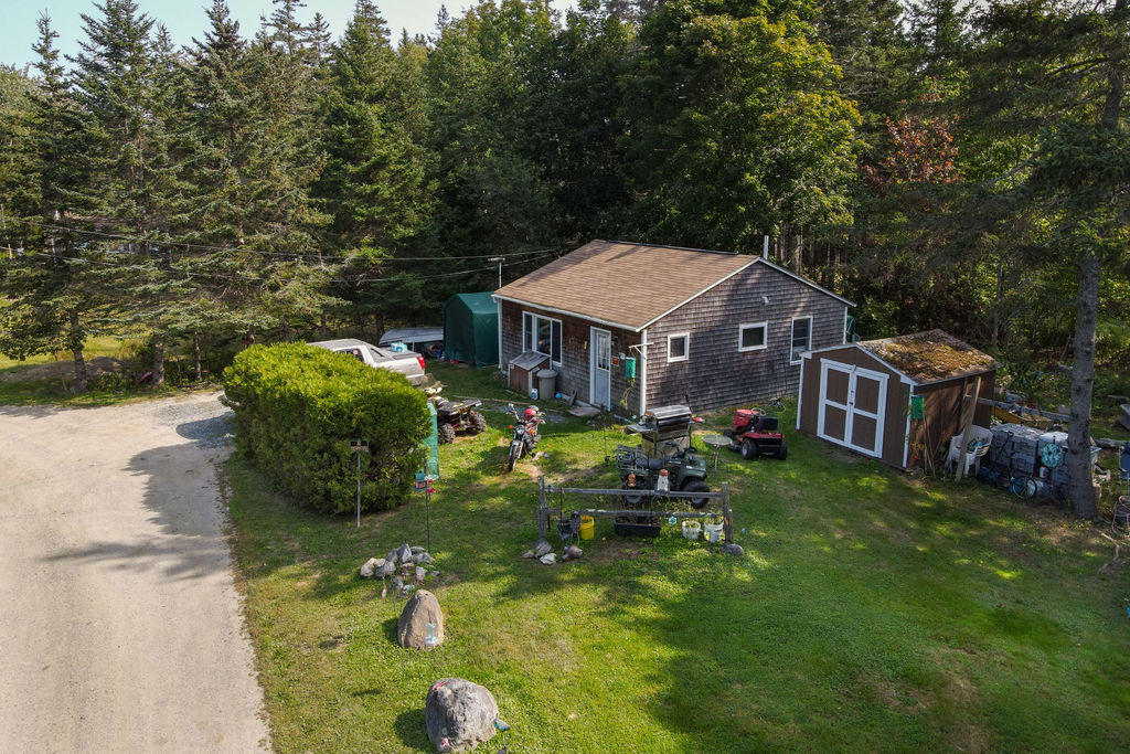 121 Dow Road Deer Isle, ME 04627 - Photo 23 of 40 121DowRd-0022