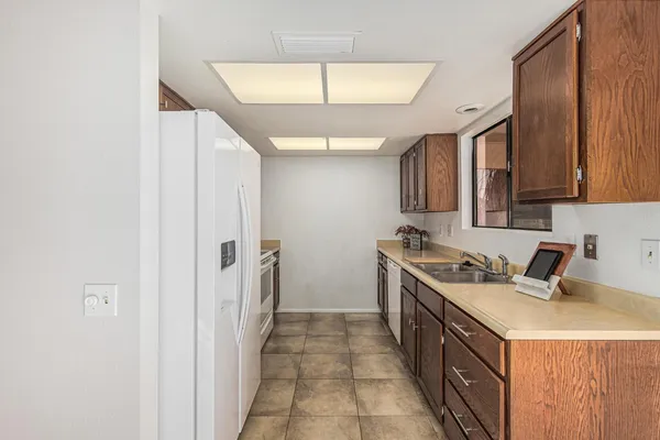 $1,600 | 20014 North Conquistador Drive, Sun City West, AZ 85375