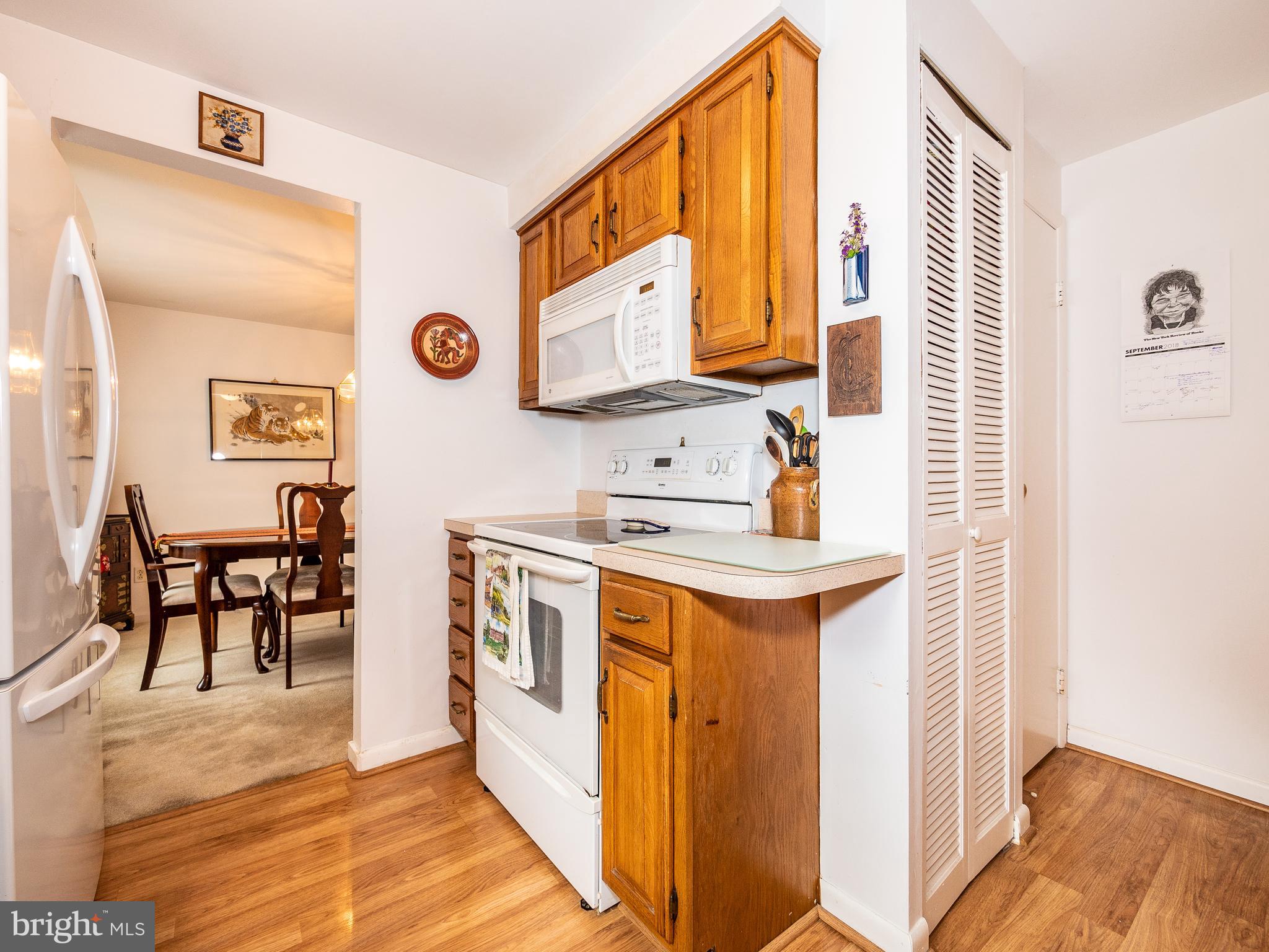 5242 Eliots Oak Road Columbia, MD 21044 - Photo 11 of 30 Kitchen angle looking toward dining room