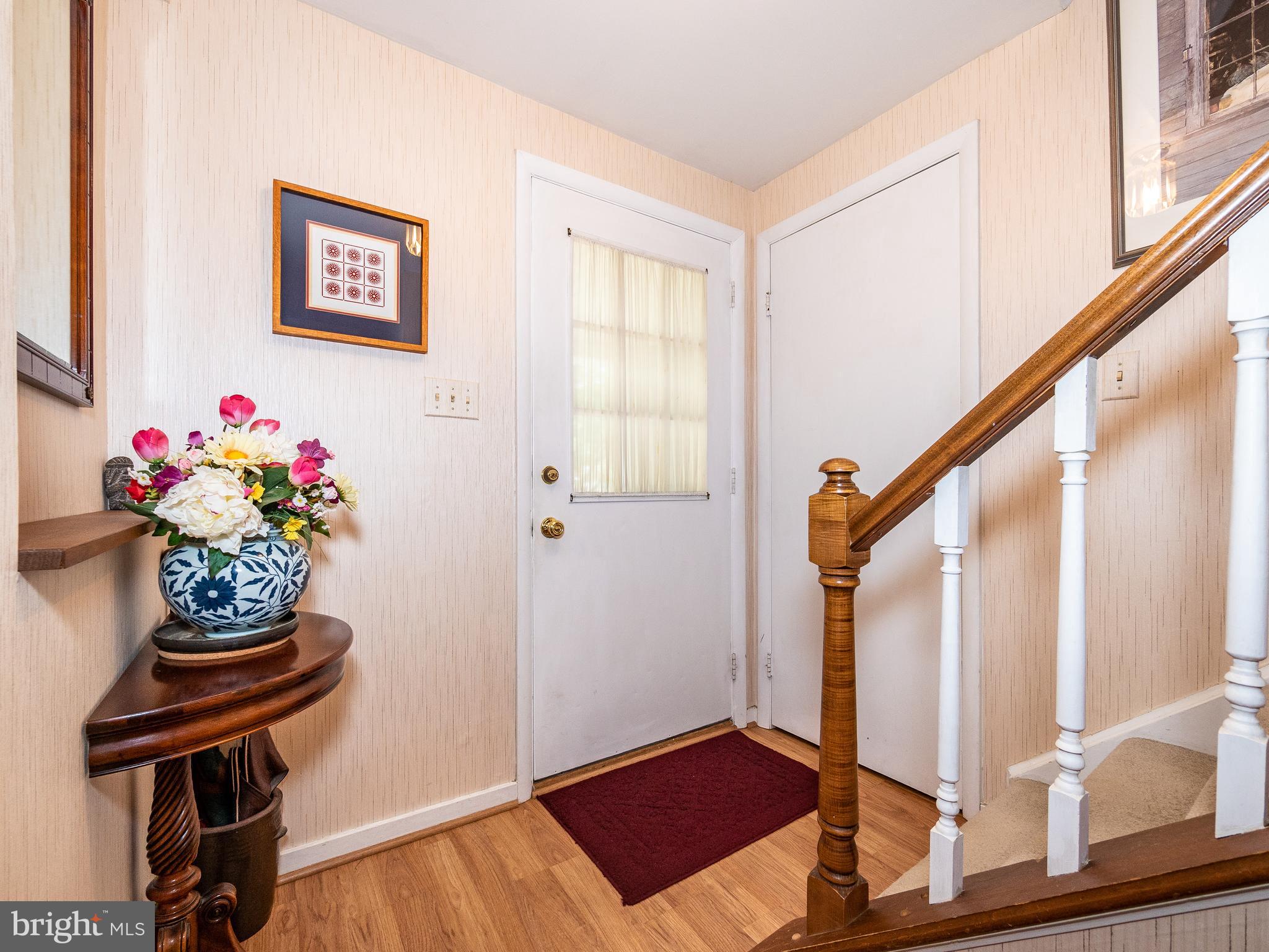 5242 Eliots Oak Road Columbia, MD 21044 - Photo 27 of 30 Entry foyer