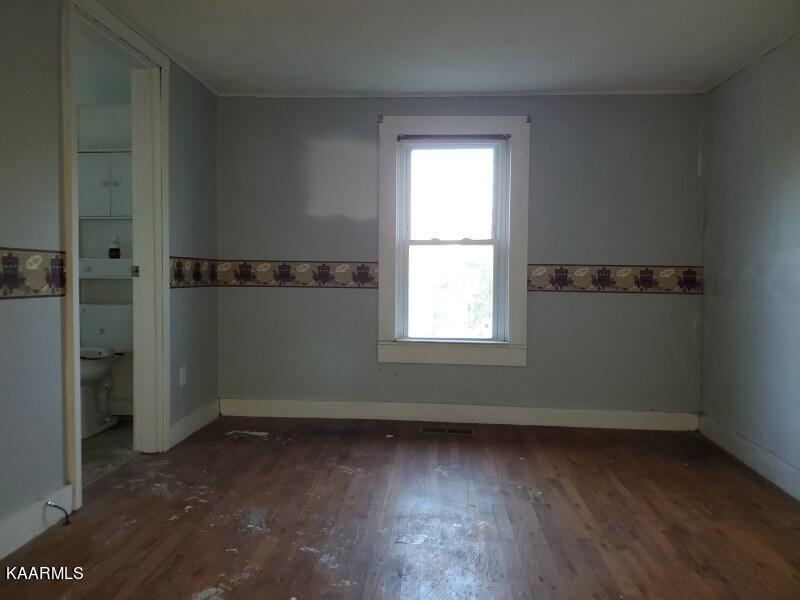 293 Randolph Fridley Road Sweetwater, TN 37874 - Photo 6 of 10 BEDROOM 2