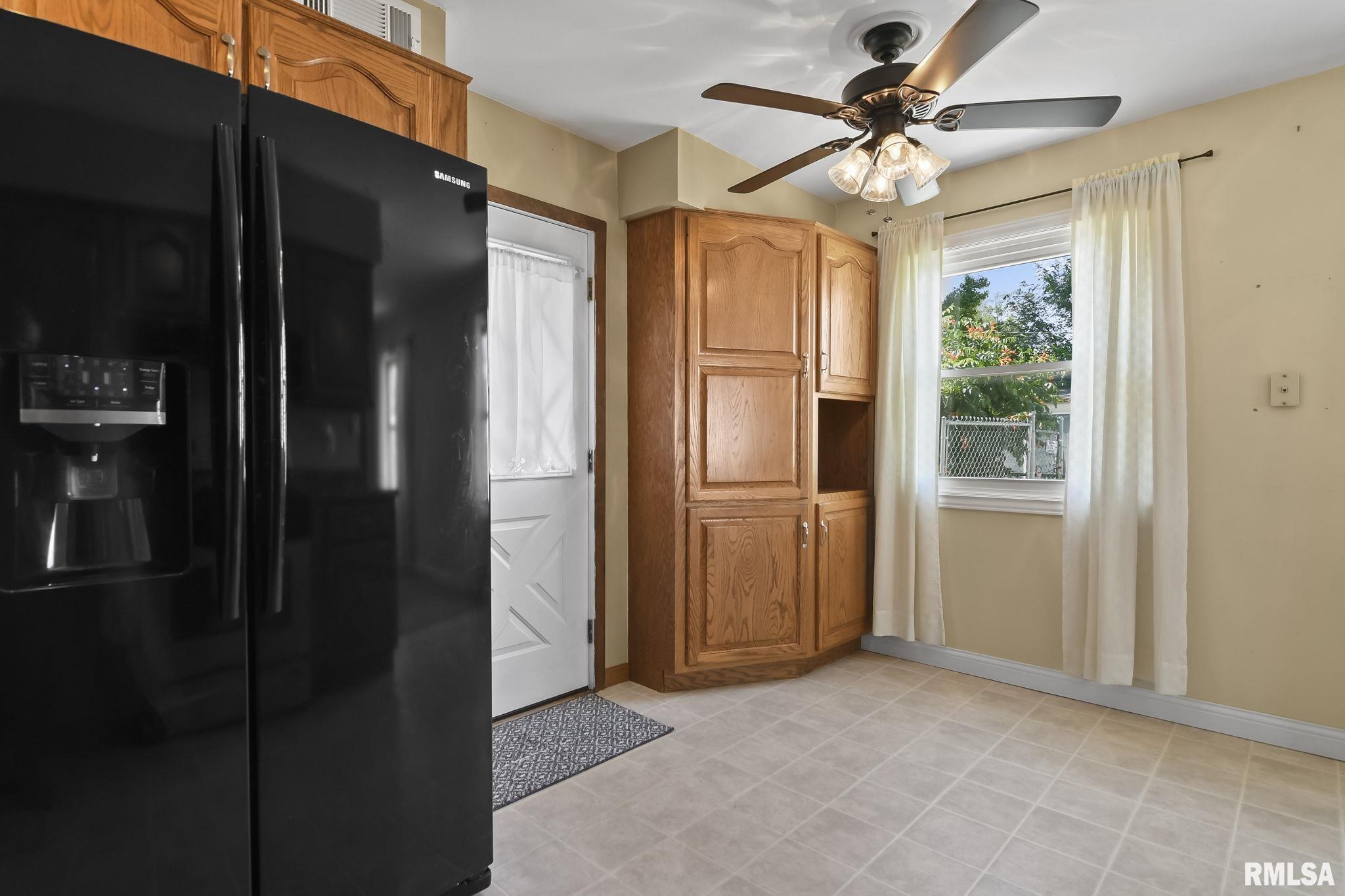 1712 Albert Street Springfield, IL 62702 - Photo 11 of 28