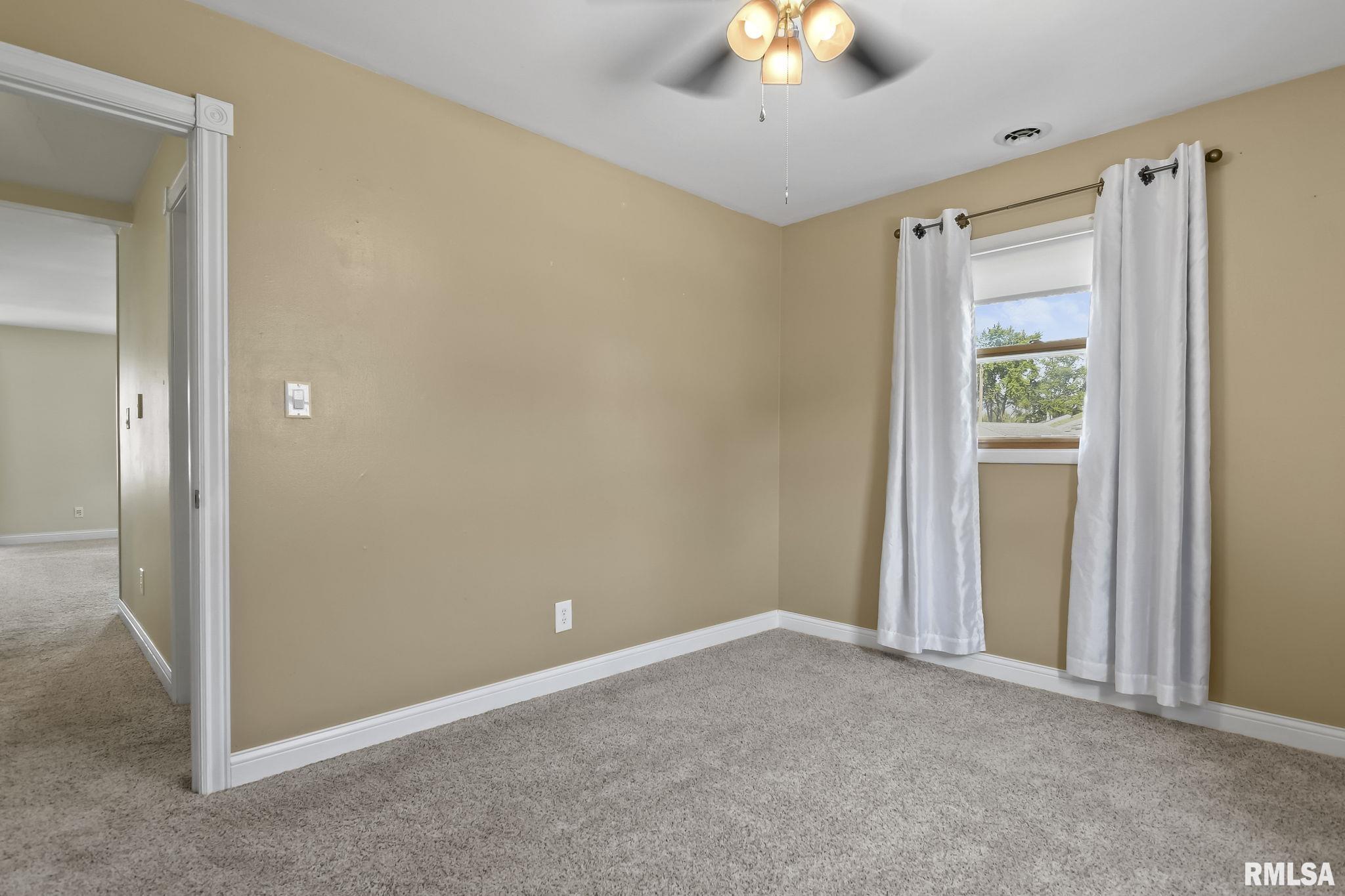 1712 Albert Street Springfield, IL 62702 - Photo 14 of 28