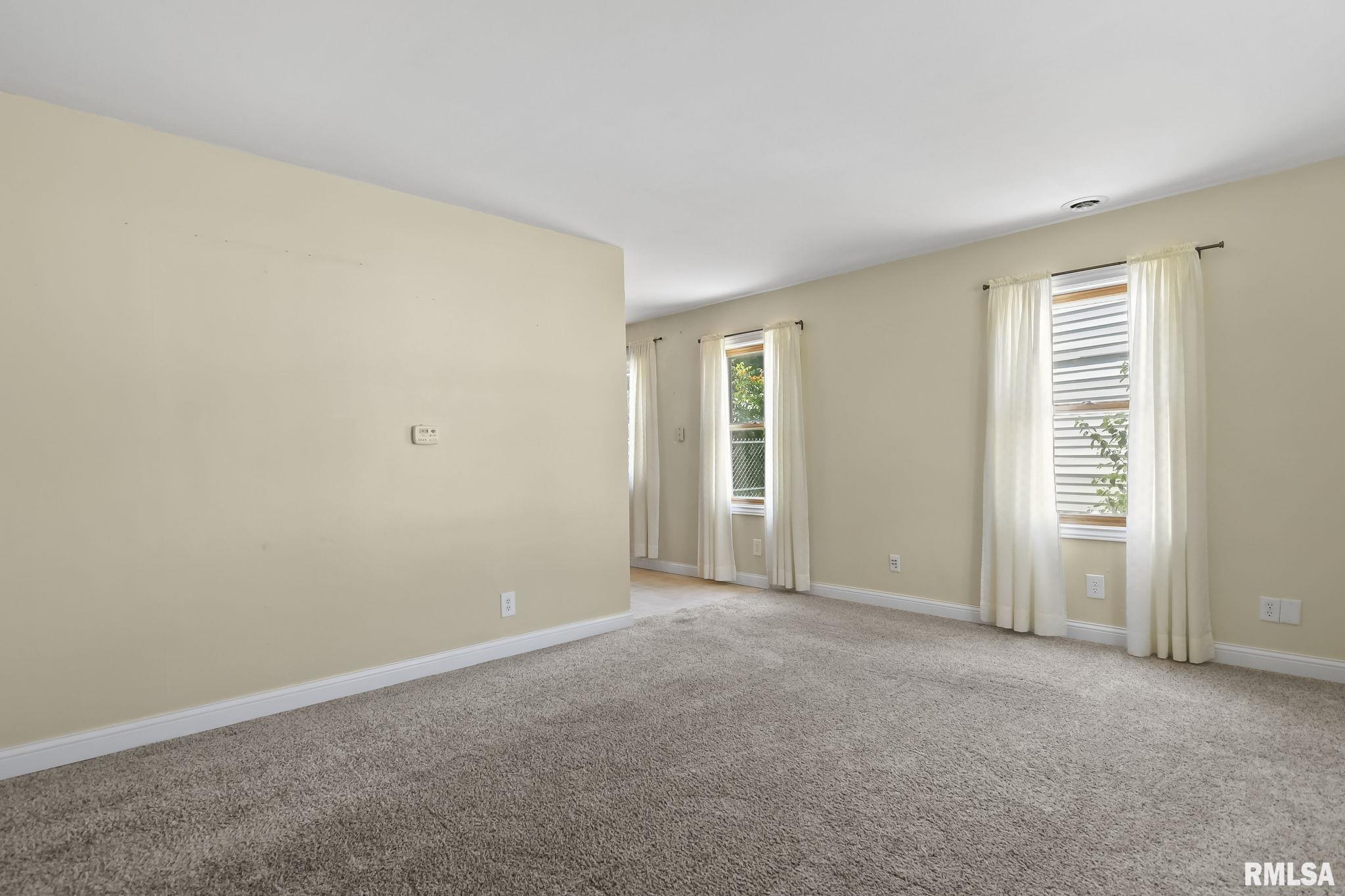 1712 Albert Street Springfield, IL 62702 - Photo 7 of 28