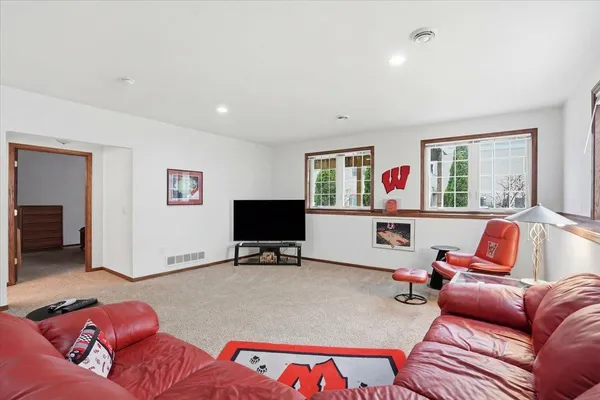 $419,000 | 178 Elliott Lane, Oregon, WI 53575