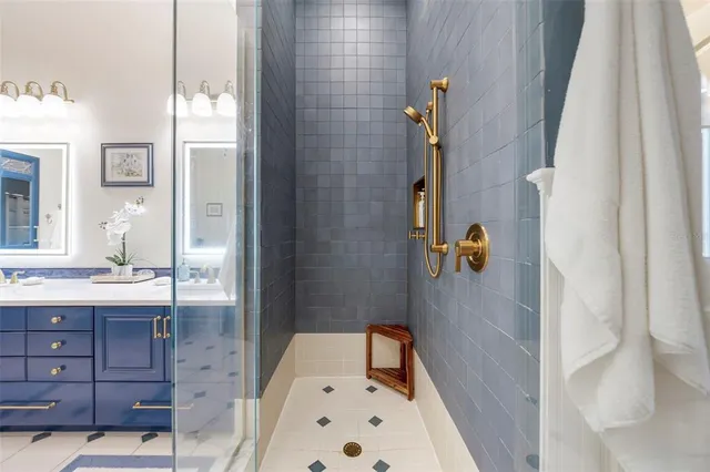 $1,200,000 | 632 Royal Dornock Court, Tarpon Springs, FL 34688