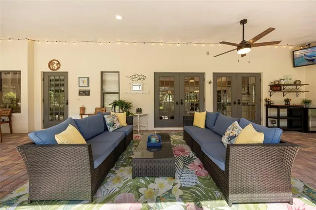 $1,200,000 | 632 Royal Dornock Court, Tarpon Springs, FL 34688