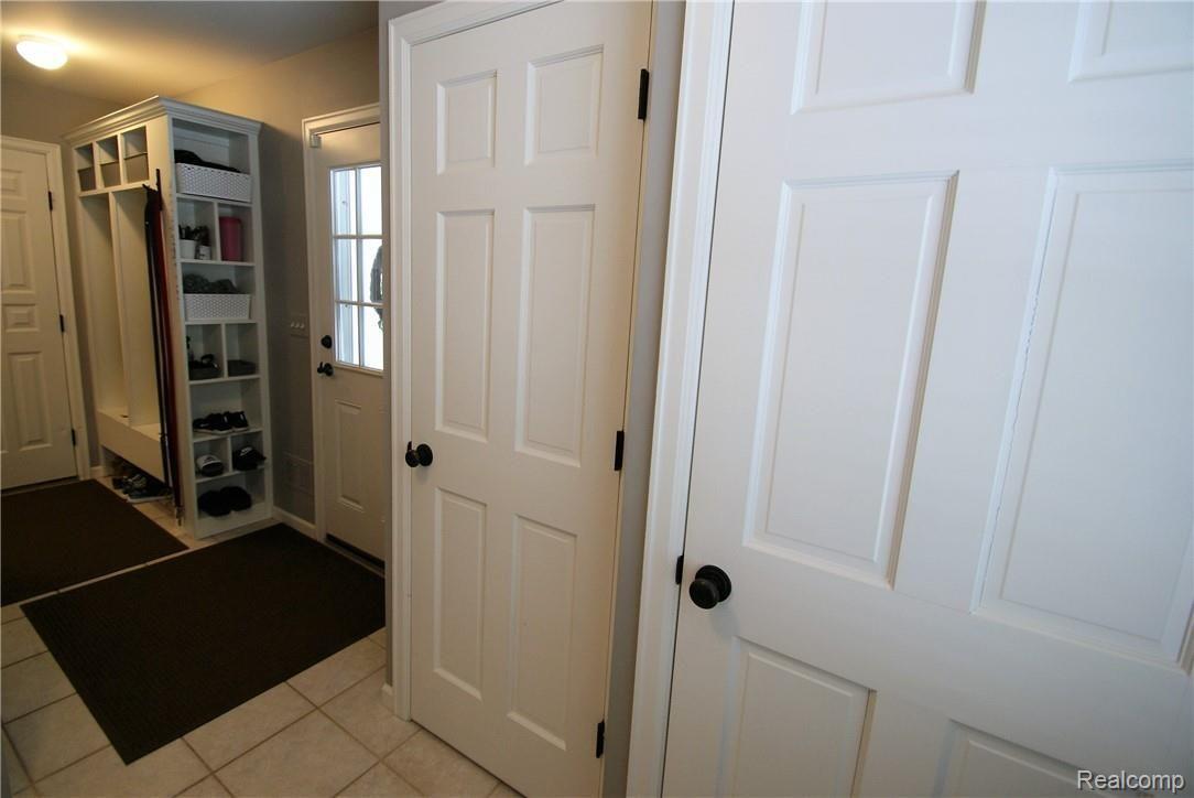 25335 Dennison Road Franklin, MI 48025 - Photo 23 of 27 Mud Room