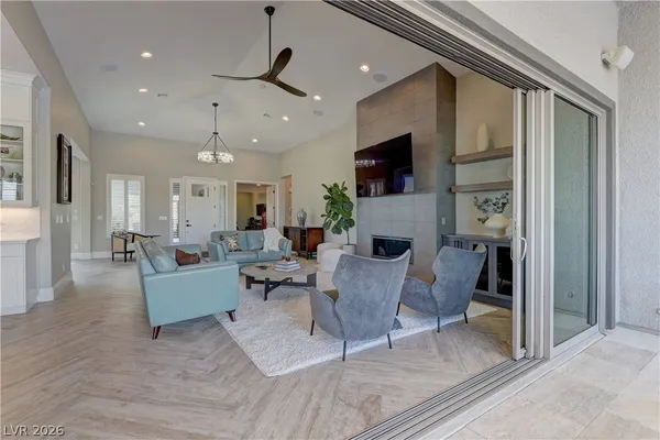 $9,700 | 12536 Claymore Highland Avenue, Las Vegas, NV 89138