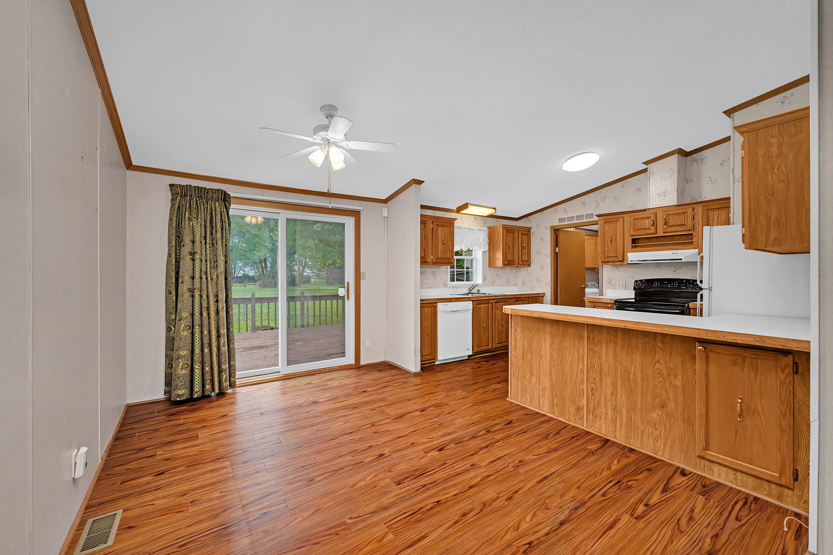 2910 East 11th Road Ottawa, IL 61350 - Photo 9 of 37