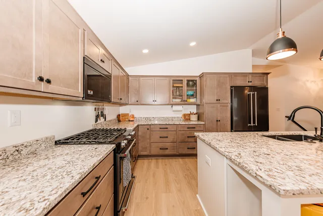 $589,900 | 555 Lake Breeze Lane, Random Lake, WI 53075