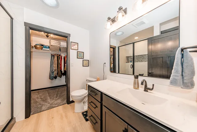 $589,900 | 555 Lake Breeze Lane, Random Lake, WI 53075