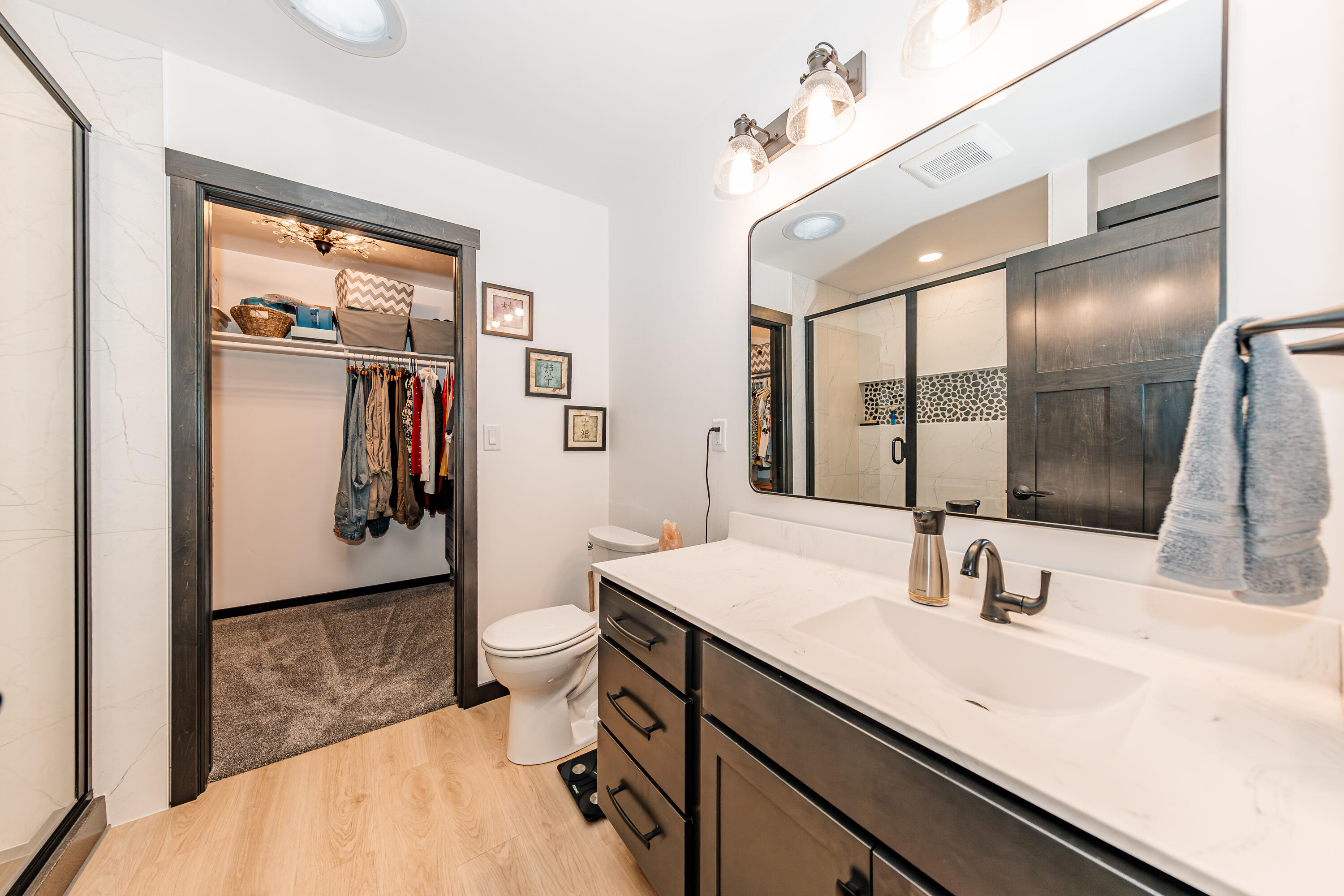 555 Lake Breeze Lane Random Lake, WI 53075 - Photo 24 of 40 555 Lake Breeze Ln-26