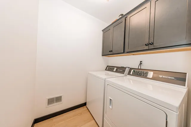 $589,900 | 555 Lake Breeze Lane, Random Lake, WI 53075