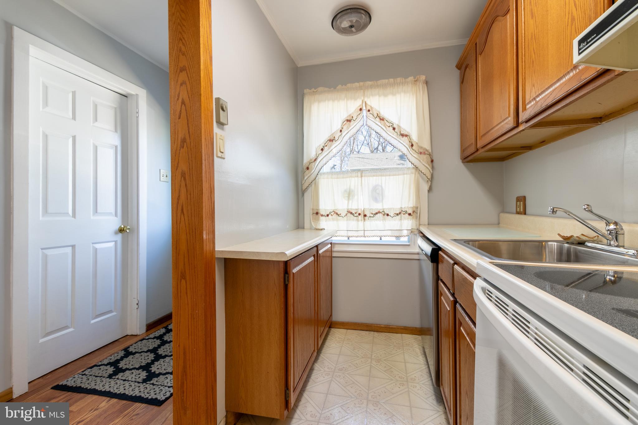 51 Ridge Road Greenbelt, MD 20770 - Photo 9 of 20 Gallery Image 9