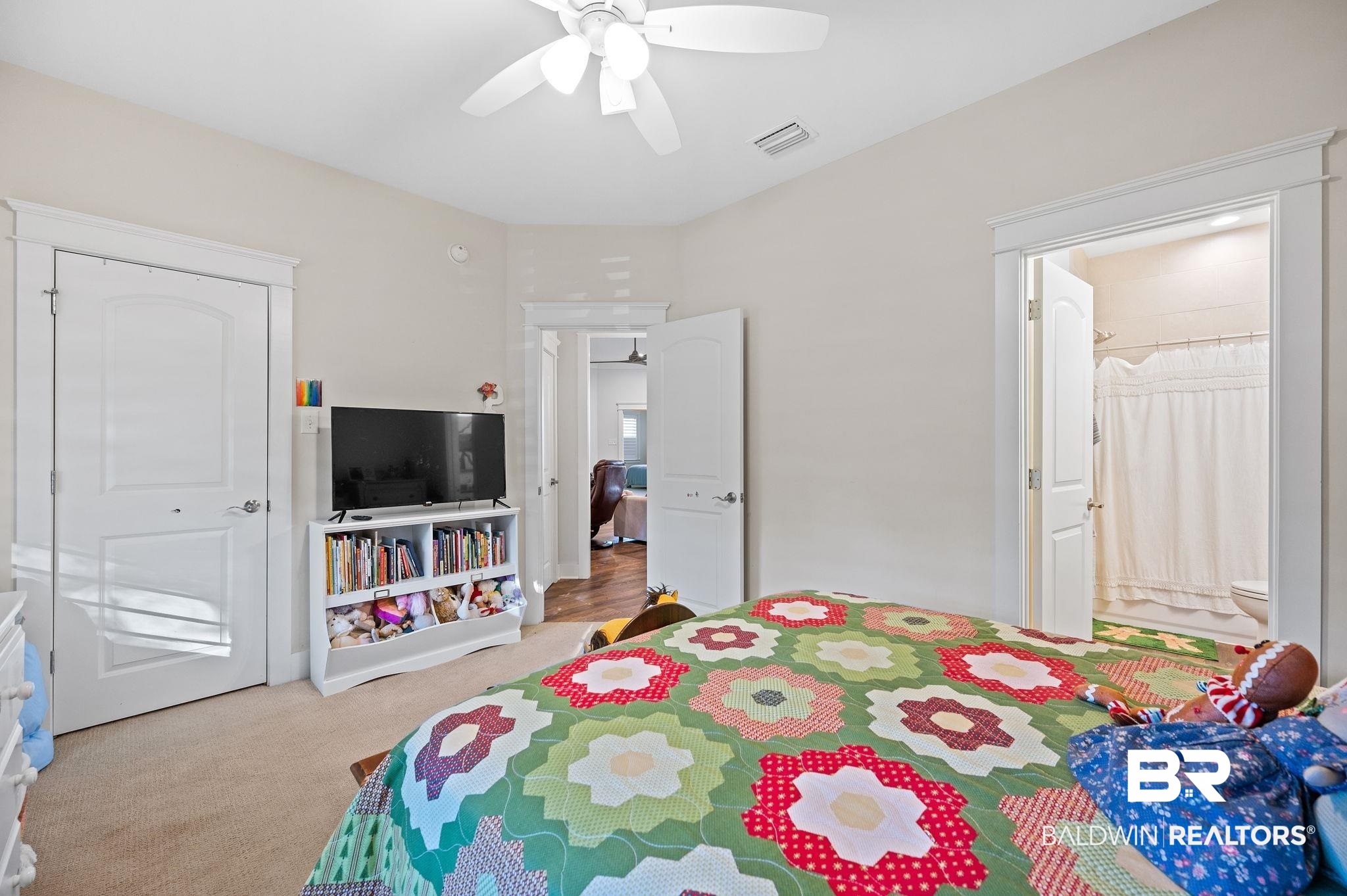 9536 Clarke Ridge Road Foley, AL 36535 - Photo 24 of 38 Bedroom with Ensuite