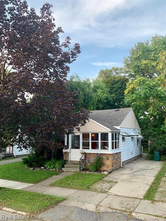 1946 Martin Road Ferndale, MI 48220 - Photo 1 of 4