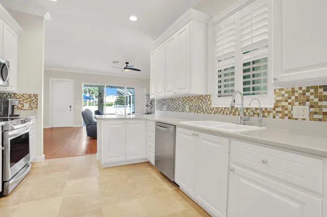 $989,000 | 2688 East Community Drive, Jupiter, FL 33458