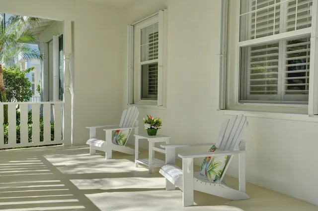 $989,000 | 2688 East Community Drive, Jupiter, FL 33458