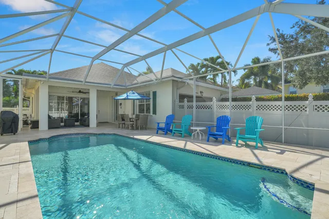 $989,000 | 2688 East Community Drive, Jupiter, FL 33458