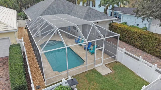 $989,000 | 2688 East Community Drive, Jupiter, FL 33458