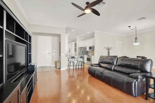 $989,000 | 2688 East Community Drive, Jupiter, FL 33458