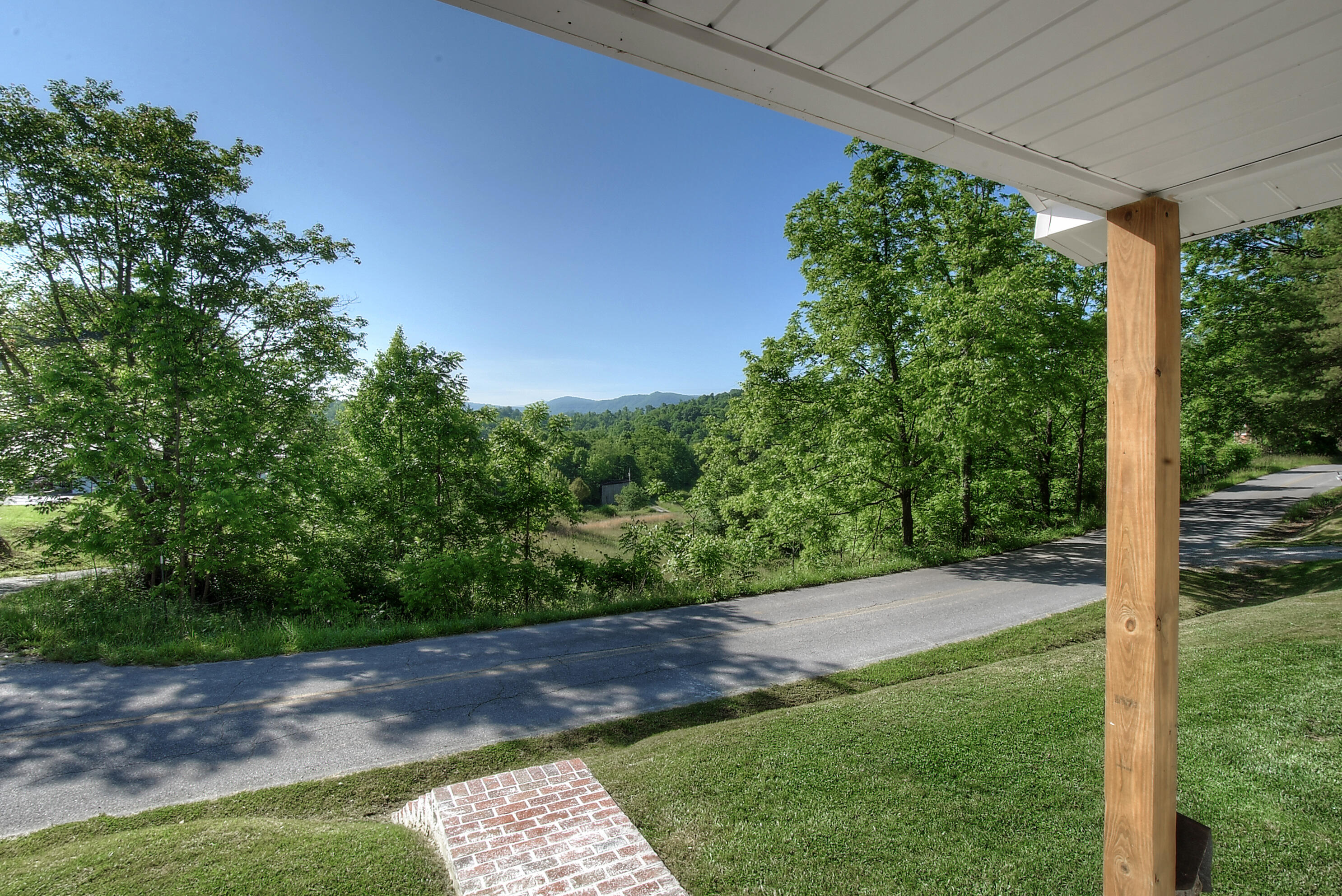 738 Piney Grove Road Hampton, TN 37658 - Photo 8 of 35 DSC_0079_80_81_82_83_84