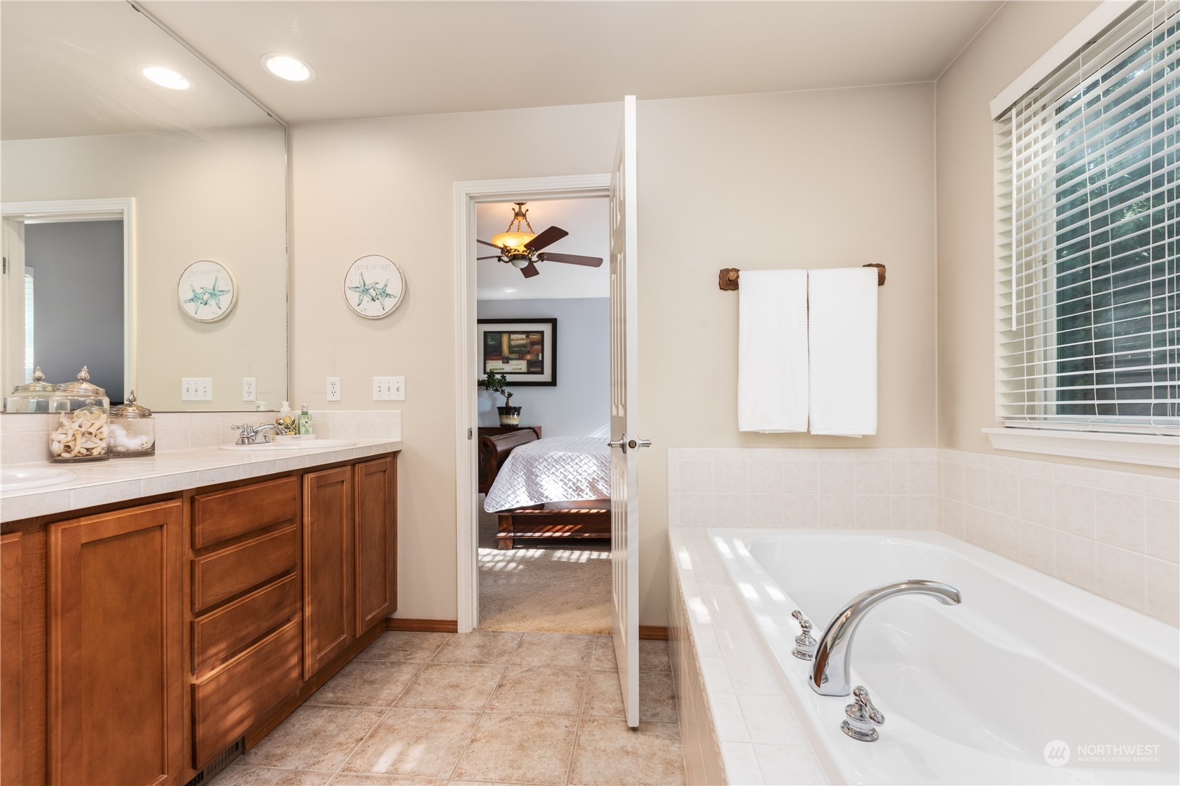 8634 Northeast 201st Place Bothell, WA 98011 - Photo 23 of 40 Gallery Image 23