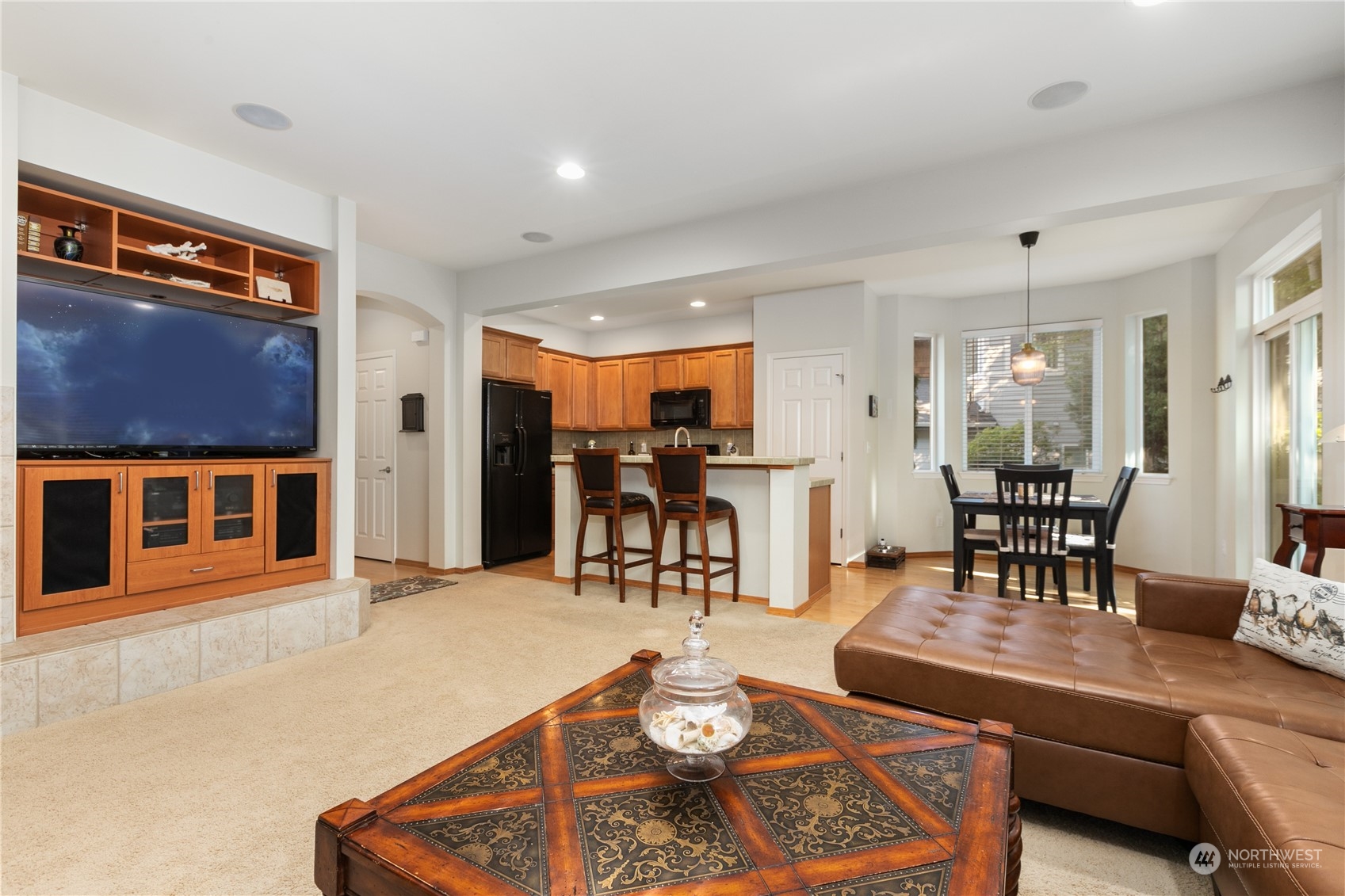 8634 Northeast 201st Place Bothell, WA 98011 - Photo 5 of 40 Gallery Image 5