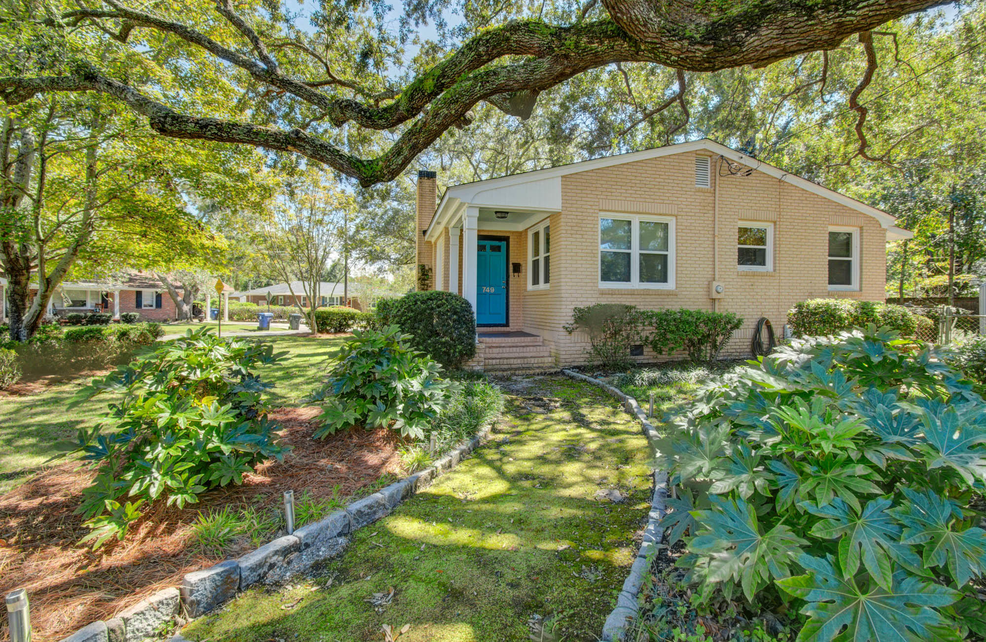 749 Longfellow Road Charleston, SC 29407 - Photo 1 of 22 CalSiglerPhotography-749Longfellow (3)