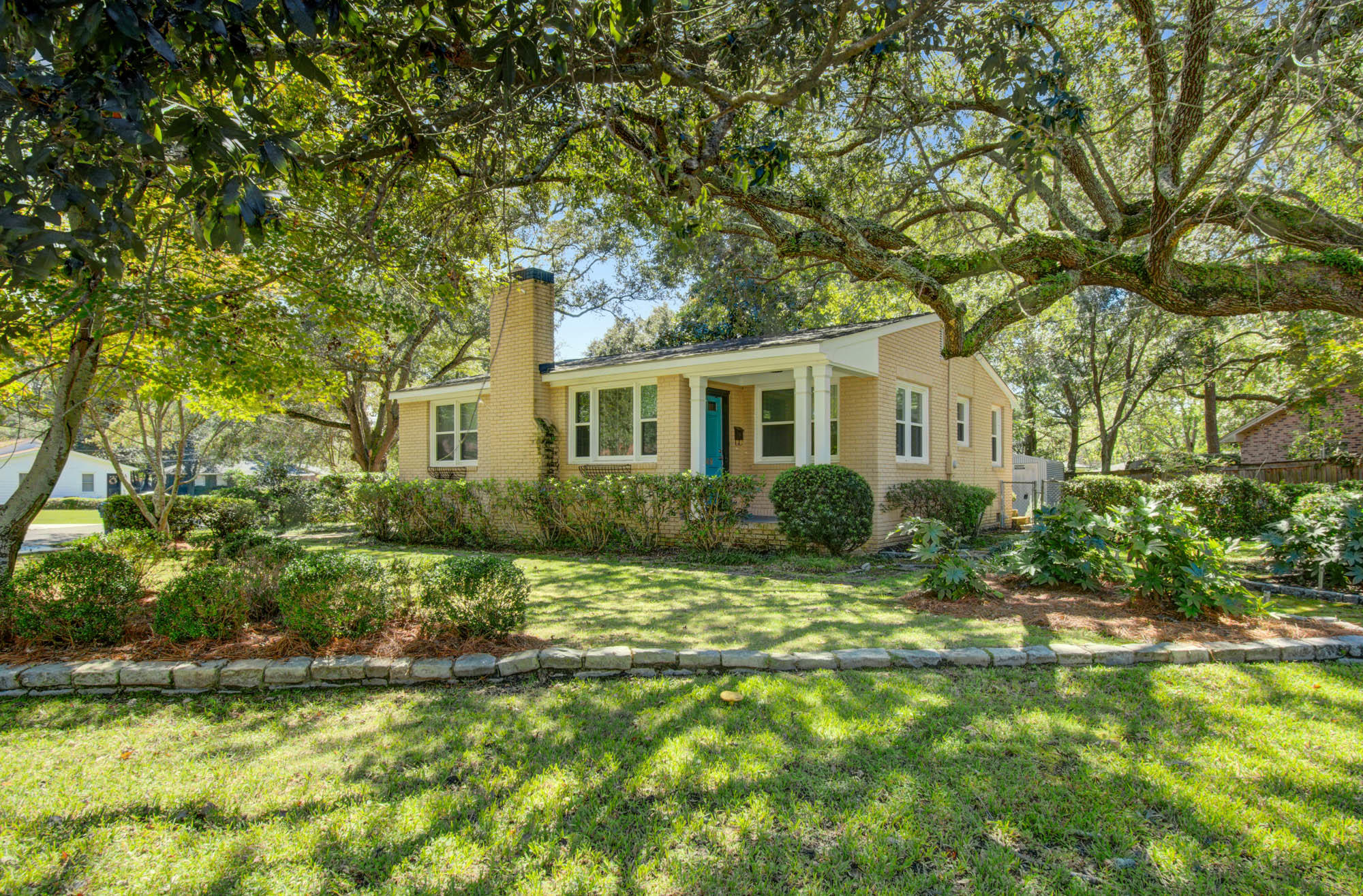 749 Longfellow Road Charleston, SC 29407 - Photo 2 of 22 CalSiglerPhotography-749Longfellow (1)