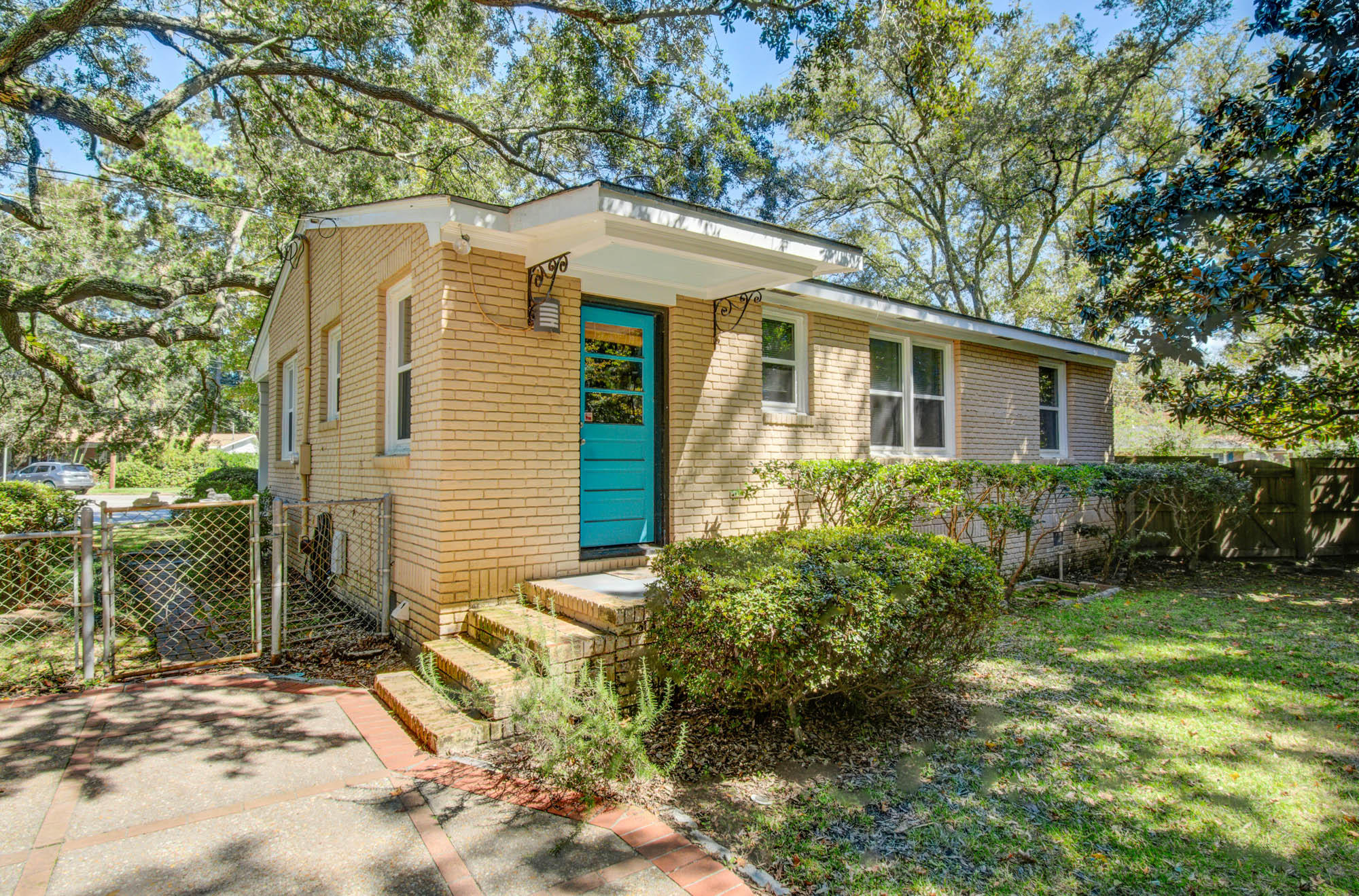 749 Longfellow Road Charleston, SC 29407 - Photo 17 of 22 CalSiglerPhotography-749Longfellow (19)