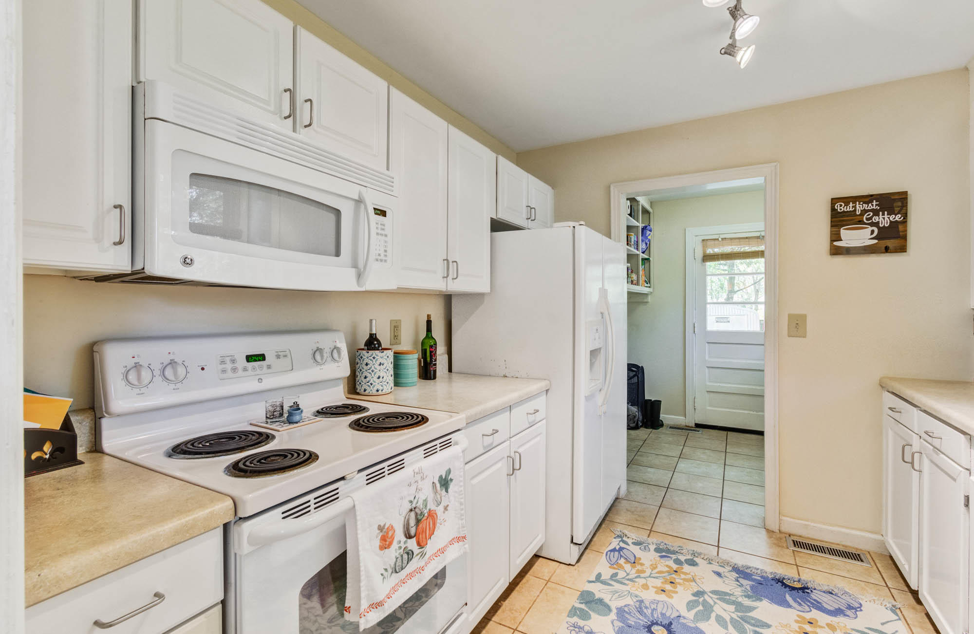 749 Longfellow Road Charleston, SC 29407 - Photo 8 of 22 CalSiglerPhotography-749Longfellow (10)