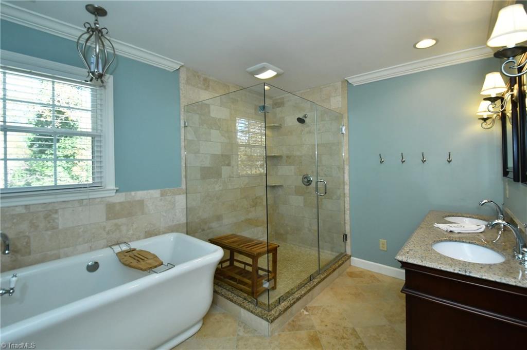 145 Bickerstaff Road Clemmons, NC 27012 - Photo 12 of 28 Master Bath