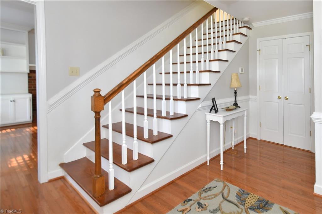145 Bickerstaff Road Clemmons, NC 27012 - Photo 3 of 28 Foyer