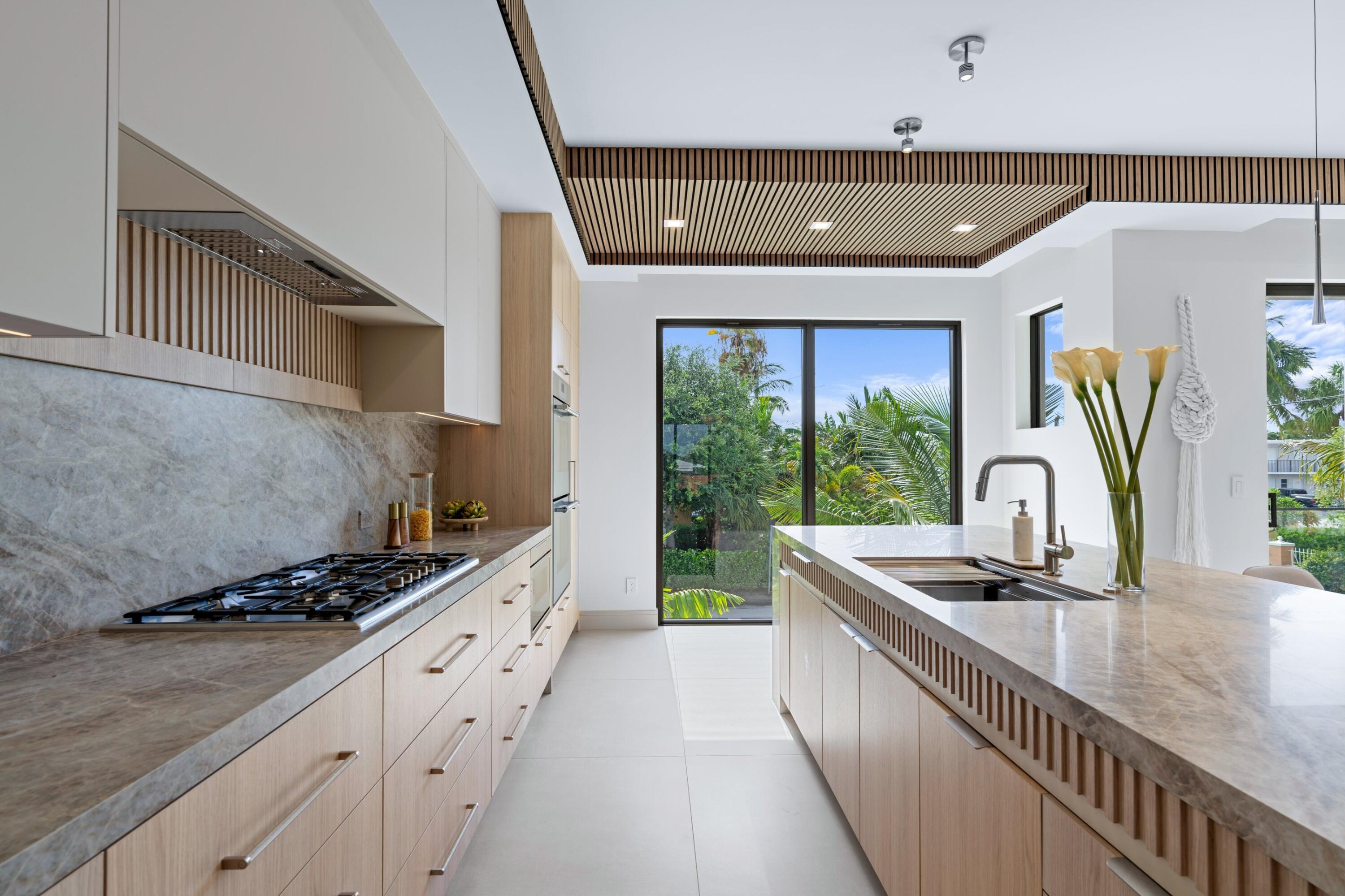 3099 Banyan Road, Unit B Boca Raton, FL 33432 - Photo 2 of 43 Kitchen