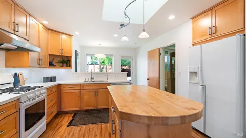 $1,600,000 | 118 Marinda Drive, Fairfax, CA 94930