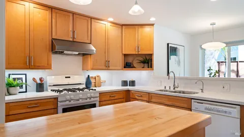 $1,600,000 | 118 Marinda Drive, Fairfax, CA 94930