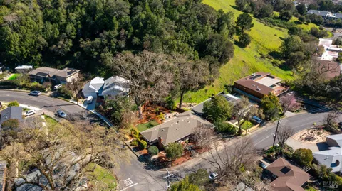 $1,600,000 | 118 Marinda Drive, Fairfax, CA 94930